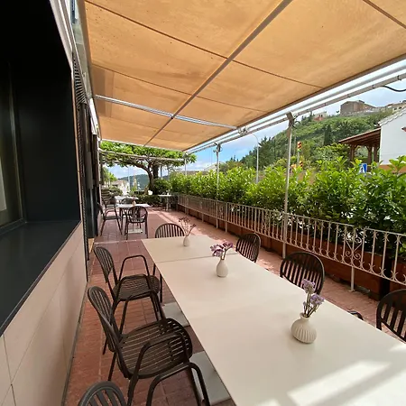 Guest house Restaurant Roma 3*